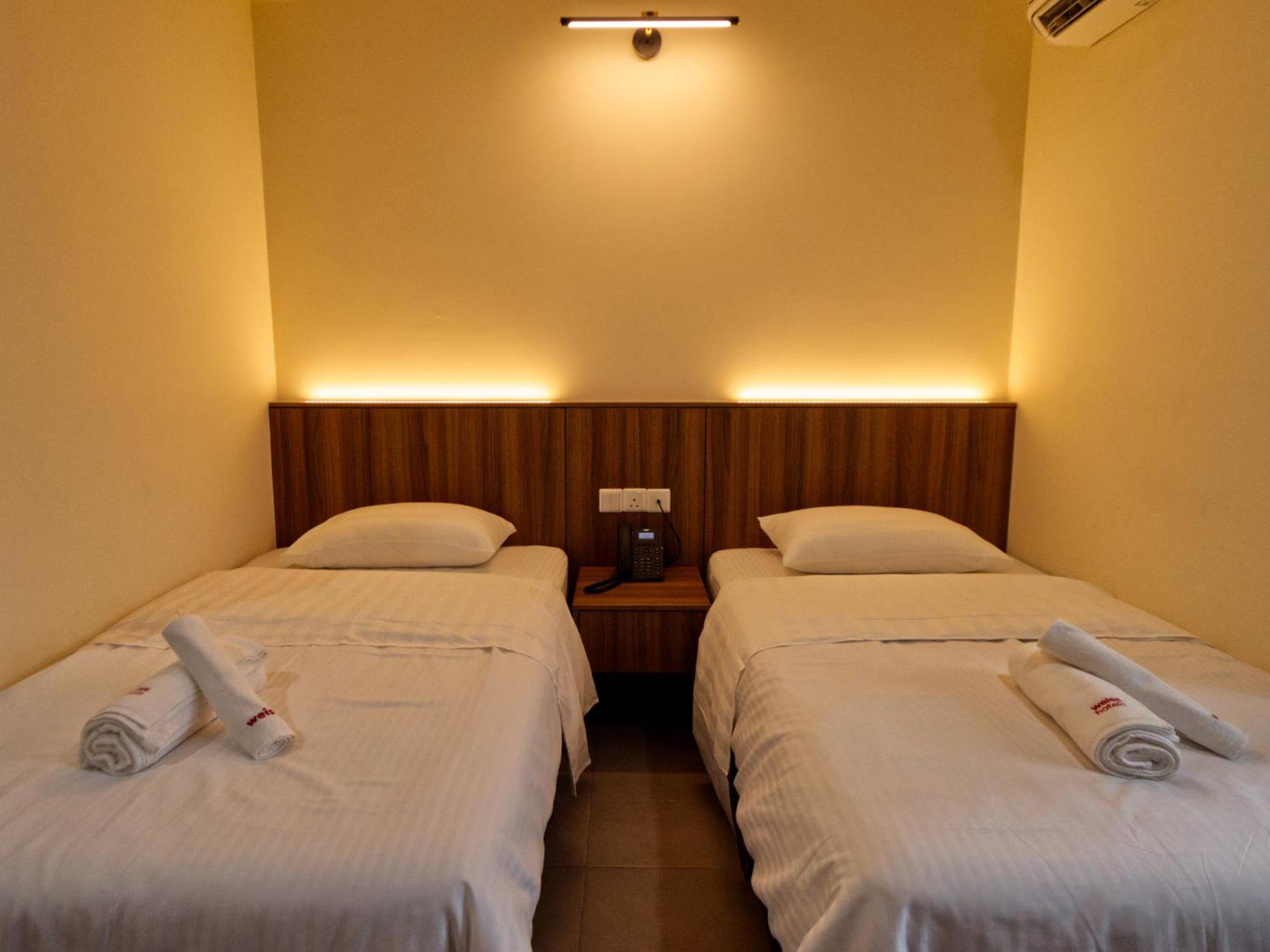 Weiss Hotels Kepong Baru Kampong Jawa Tengah Exterior foto